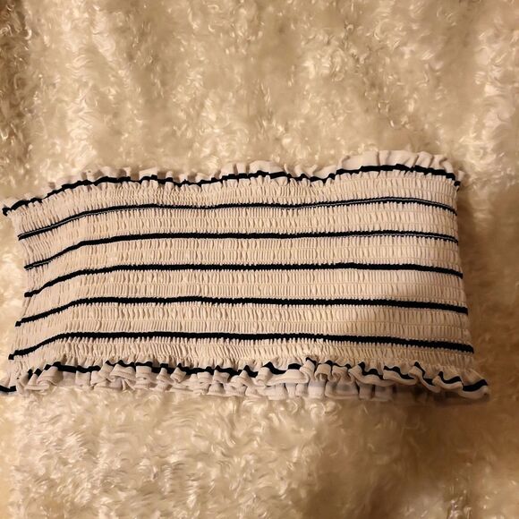 Gathered stretchy bandau shirt, could be a bathing suit top ti! - Picture 1 of 3